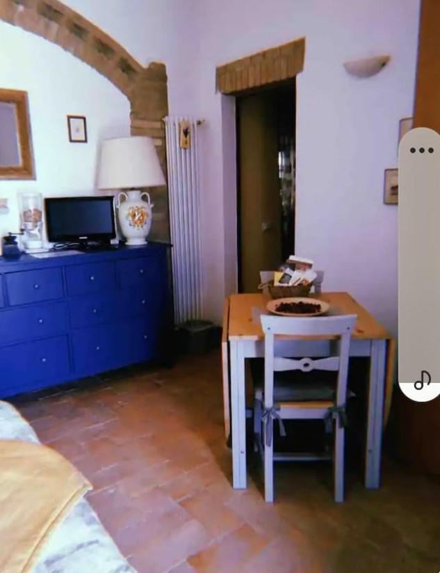 Apartamento La Casina Di Ancicucco 1 San Gimignano Exterior foto