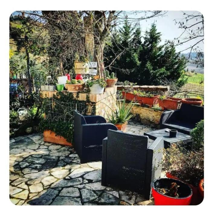 Apartamento La Casina Di Ancicucco 1 San Gimignano Exterior foto